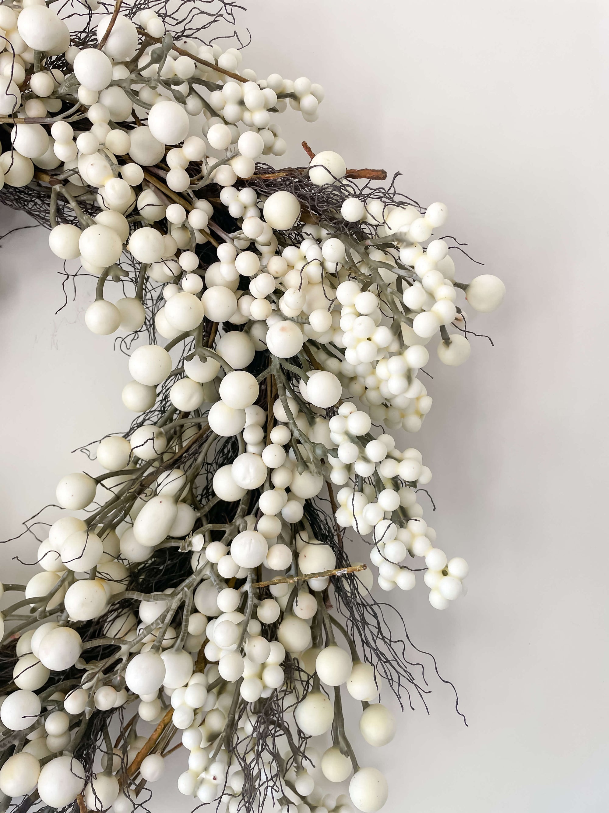White Berry Wreath 24"